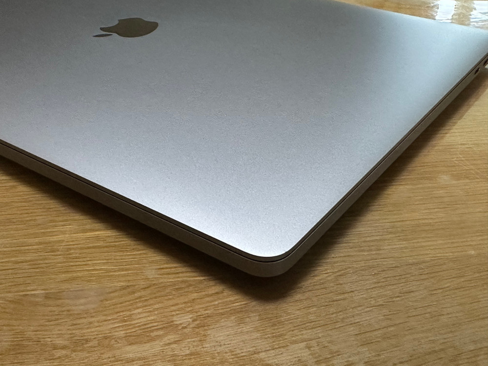 맥북 프로 16인치 2019 i9 64GB 1TB 이미지