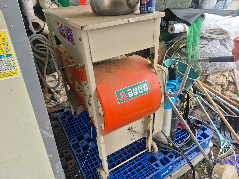 농업용 트랙터 및 농기계 세트 이미지