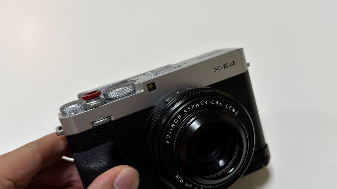 후지필름 X-E4 & 27mm F2.8 판매합니다. 이미지