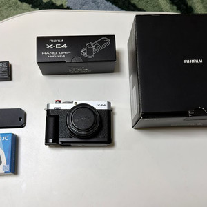 후지필름 X-E4 & 27mm F2.8 판매합니다. 이미지