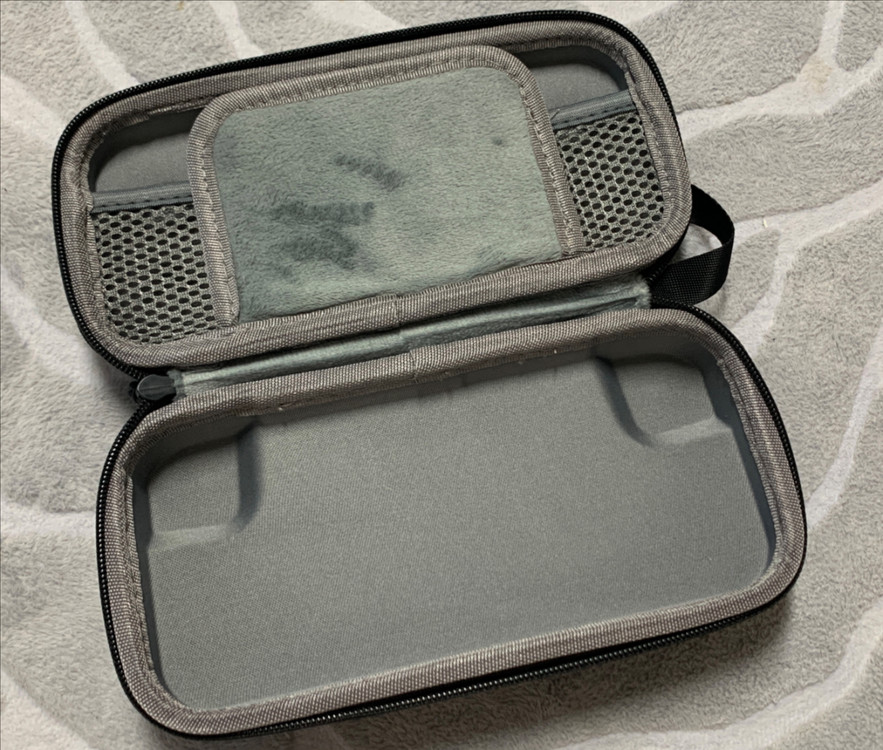 레트로이드포켓4 프로 정품케이스팝니다 이미지