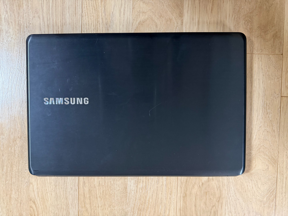 삼성 노트북 부품용 i7, 외장지포스탑재 램16기가 정상부팅 제품 싸게 15만원 판매 이미지