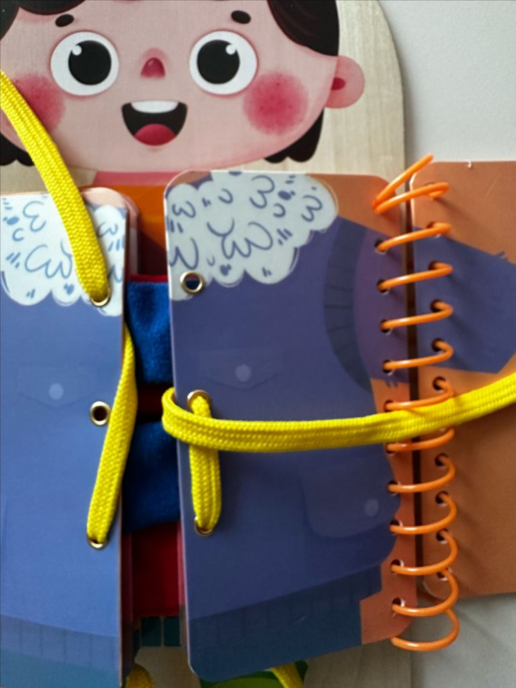 아기 소근육운동 장난감 이미지