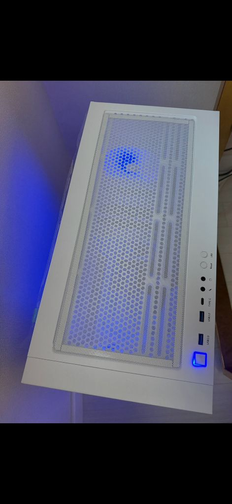 << 7800X3D/5060Ti >> PC본체+모니터 팝니다 이미지