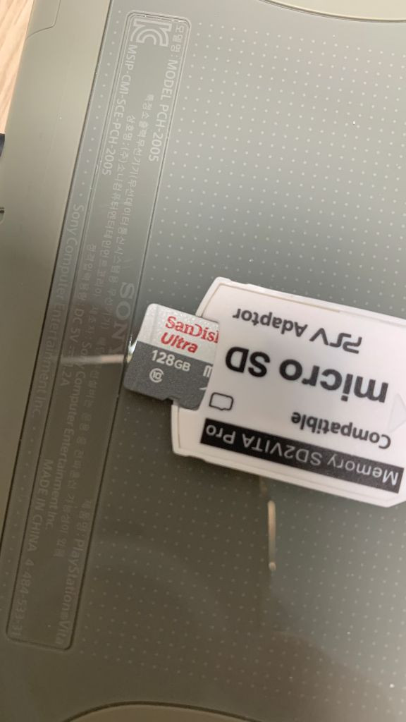 [카키색상] 풀셋팅 알찬구성 소니 PS Vita 2세대 비타 2세대 128GB 팝니다. 카키 색상 이미지