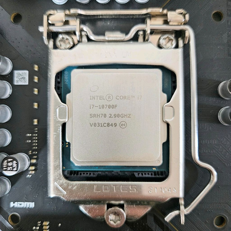 인텔 i7-10700F + B560M 박격포 이미지