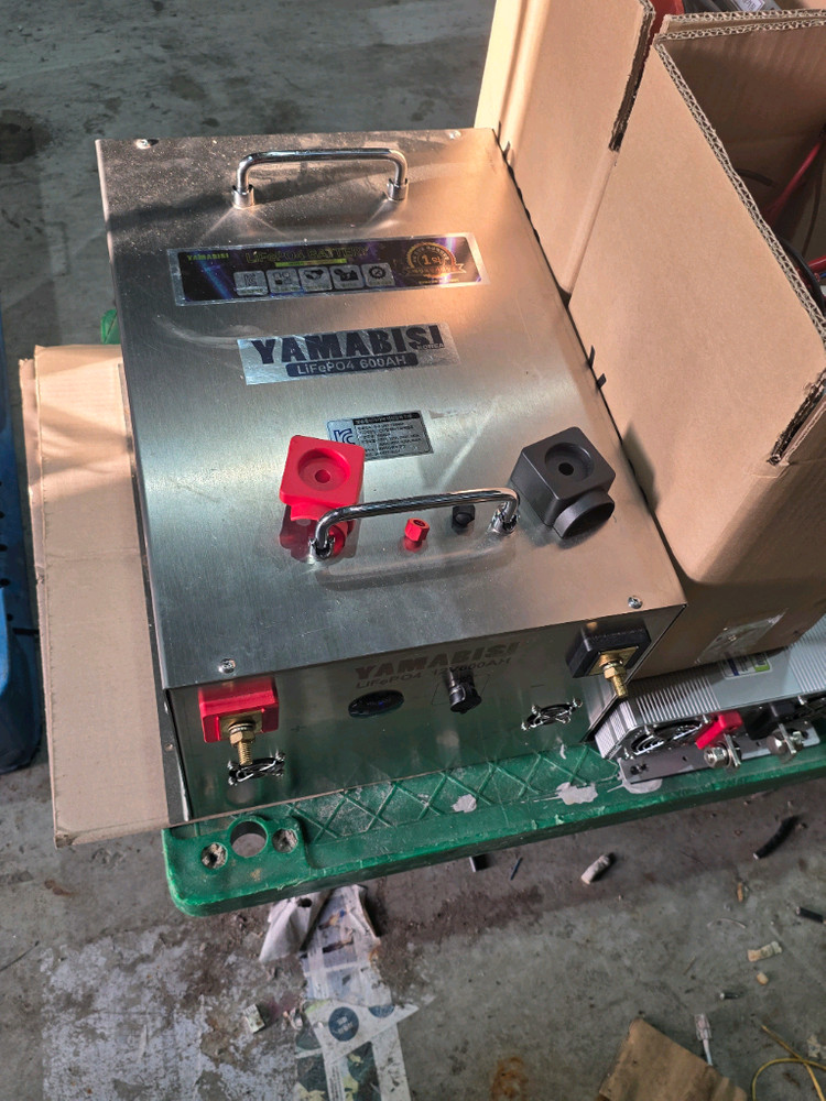 태양광패널 인산철배터리 이미지