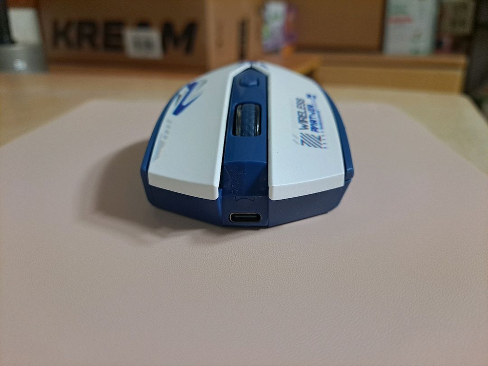 무선마우스 마우스패드 이미지