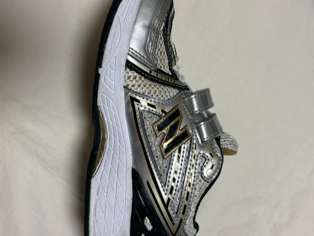 뉴발란스 벨크로 실버 골드 200사이즈 이미지