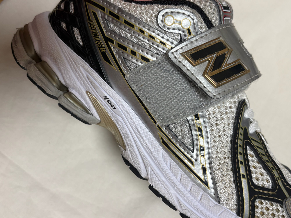 뉴발란스 벨크로 실버 골드 200사이즈 이미지