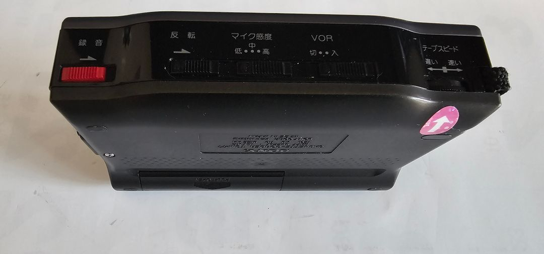 SONY TCM-77 어학용 워크맨 작동품 이미지