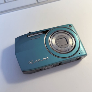 카시오 엑슬림 z2300 민트 모카 로제 카메라 이미지