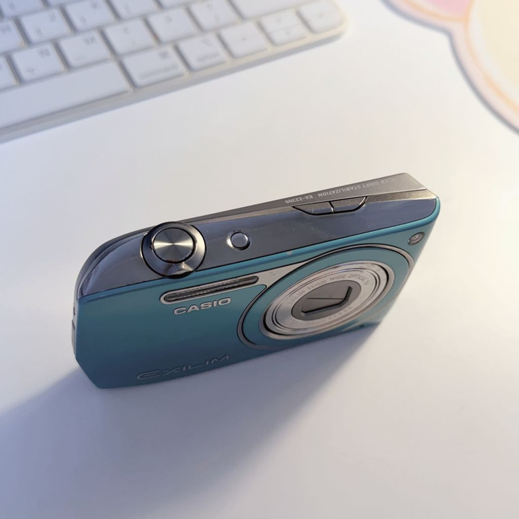 카시오 엑슬림 z2300 민트 모카 로제 카메라 이미지