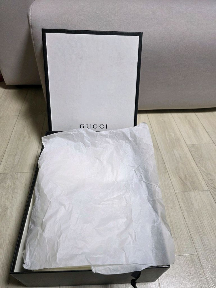 구찌 라이톤 스니커즈 42사이즈 (국내 270~275)* 이미지