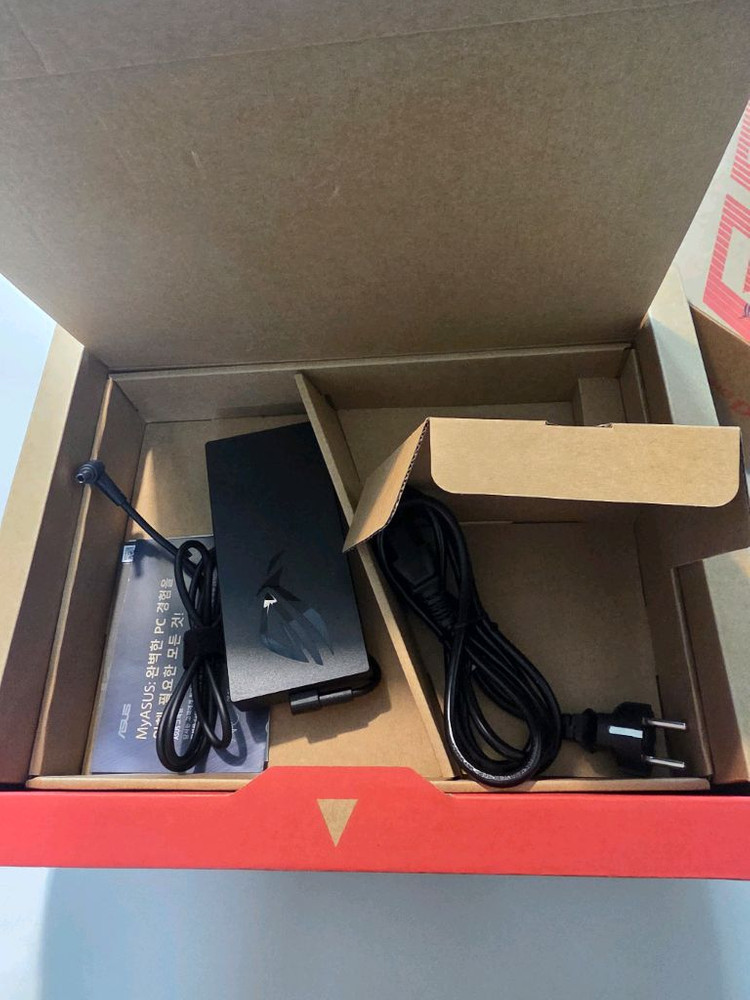 ASUS ROG STRIX G16 G614FR-S5122 판매합니다 (9955HX3D,5070TI,32GB 업글) 이미지