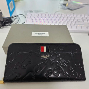 톰브라운 FAWO12A 애니멀 장지갑 블랙 이미지