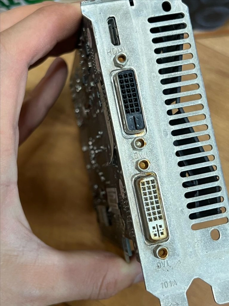 블랙 그래픽 카드 컴퓨터 그래픽카드 GTX650ti 이미지