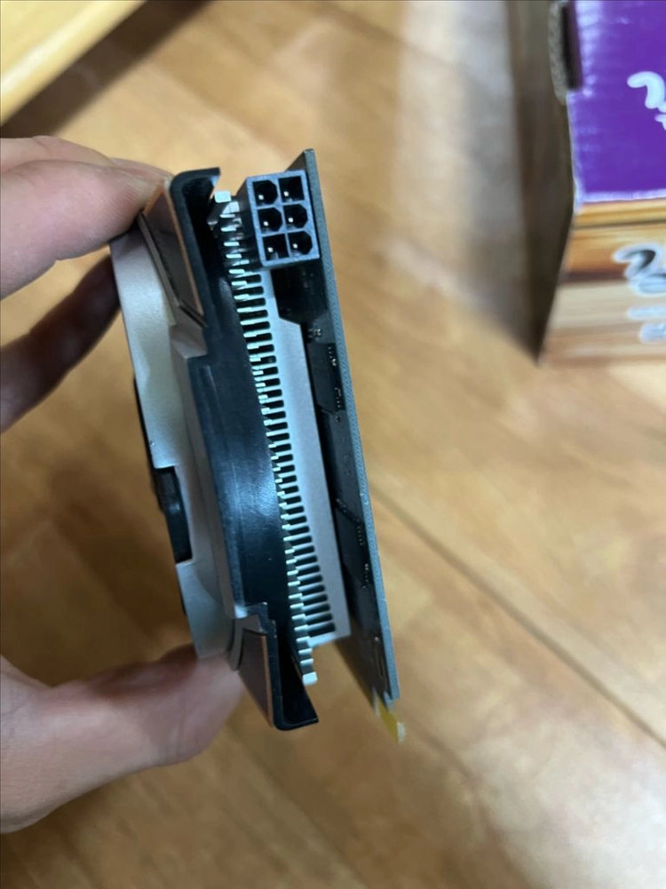 SPARKLE 지포스 GTX650 컴퓨터 그래픽카드 이미지