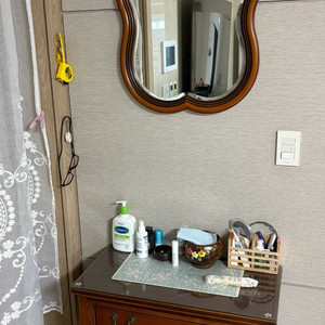 앤틱 원목 서랍장 거울 세트 이미지