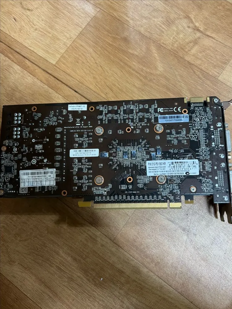 EVGA 그래픽카드 블랙 컴퓨터 그래픽카드 GTX560ti 이미지