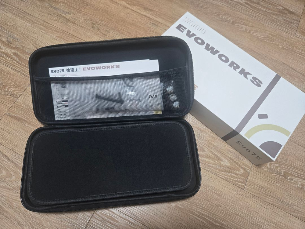 (거의 새거) 스웨그키 evo75 frist light, 라이축 (풀박스) + 팜레스트, 키보드매트 이미지