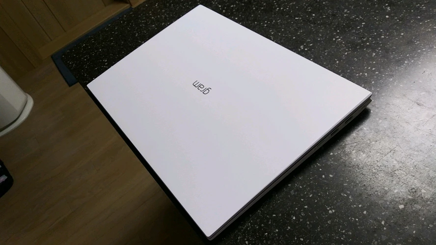 LG 11세대 i7 화이트 그램/16인치,1TB 이미지