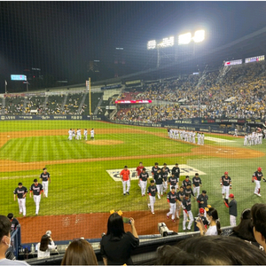 4월 24일 25일 26일 엘지 두산 LG 3루 블루석 테이블석 바로옆 이미지