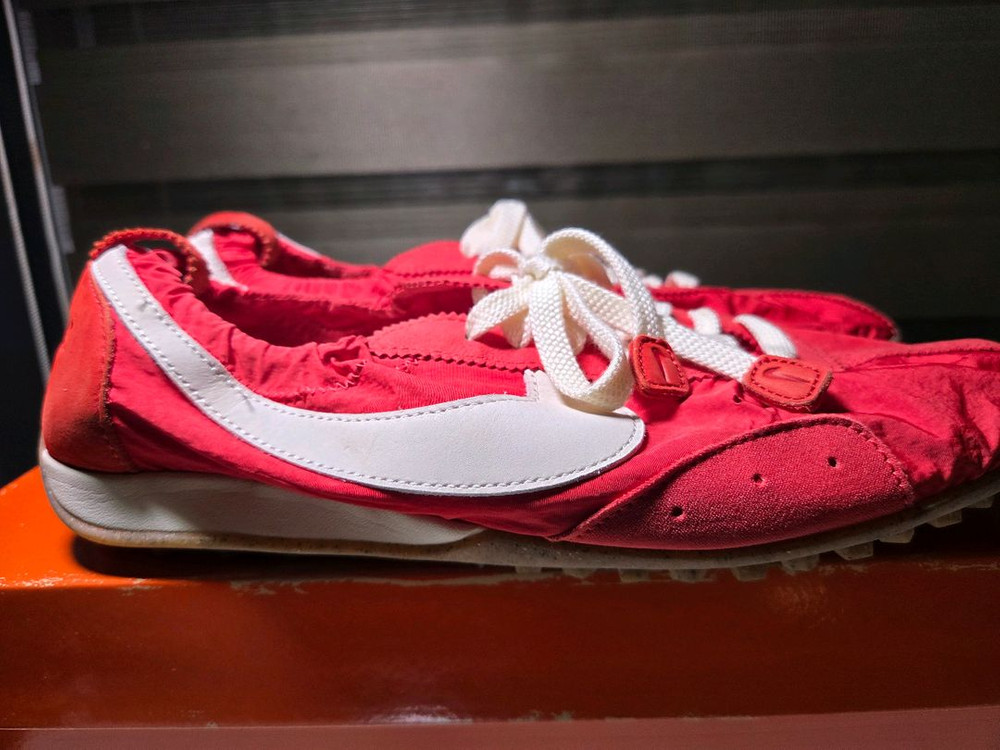 나이키 x 자크뮈스 문 슈 SP 유니버시티 레드 앤 바이시클 옐로우 295 이미지