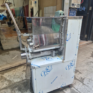 냉면 반죽기 반포용 이미지