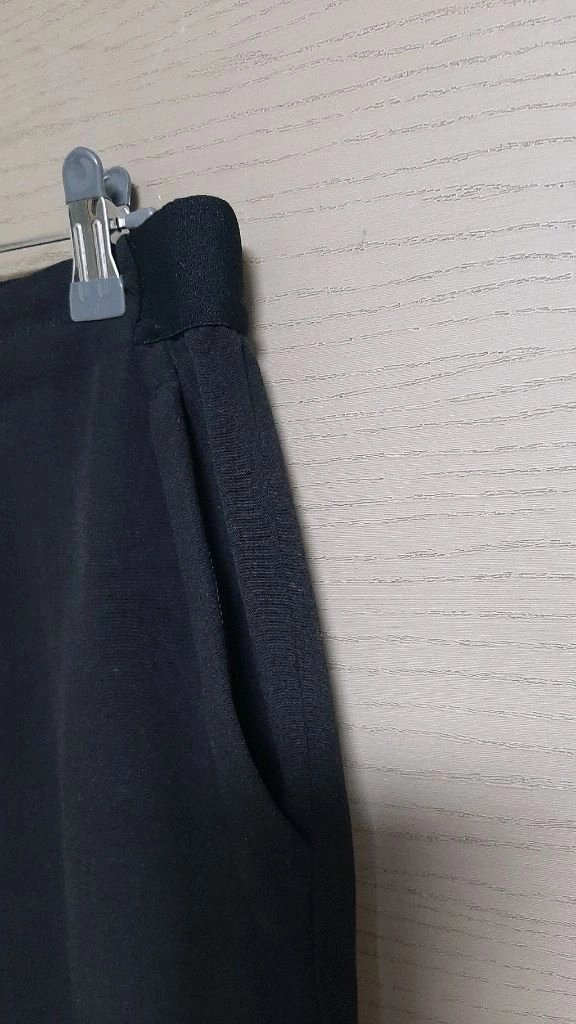 벨로니아뒷밴딩통슬랙스바지 이미지