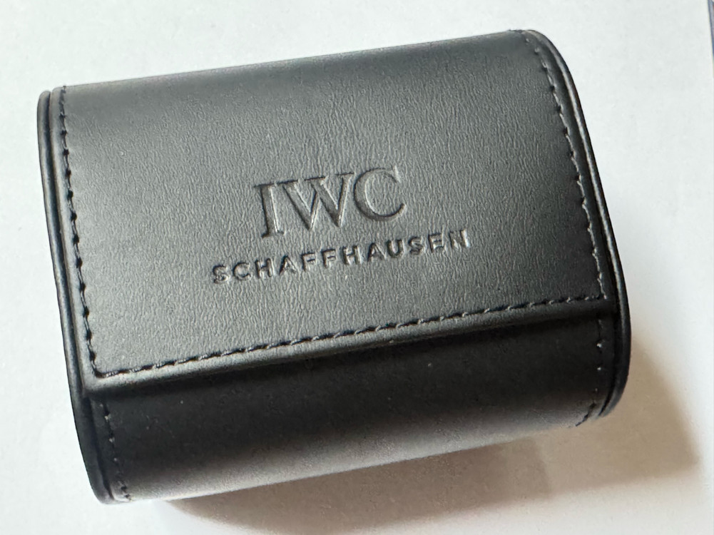 IWC 정품 파우치 이미지