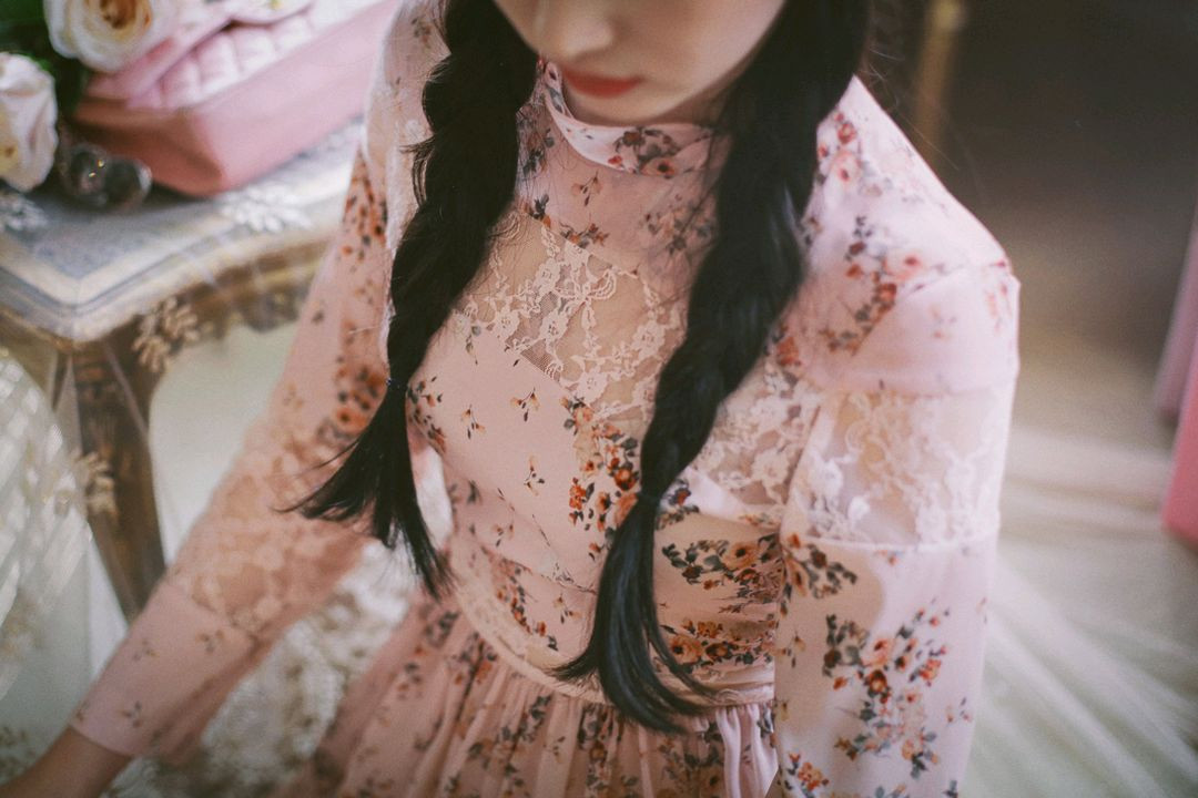 밀크코코아 연분홍 레이스 플라워 원피스 리본 꽃 핑크 드레스 이미지