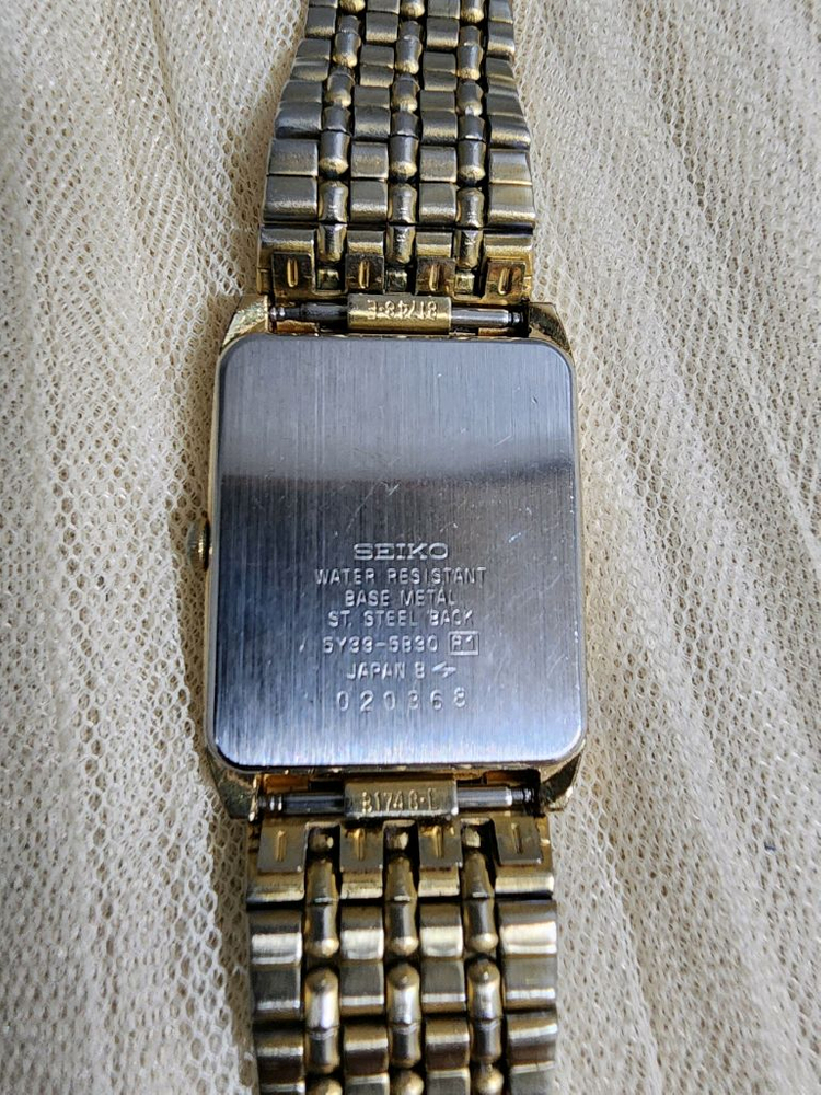빈티지 SEIKO 세이코 쿼츠 사각 금장 시계 이미지