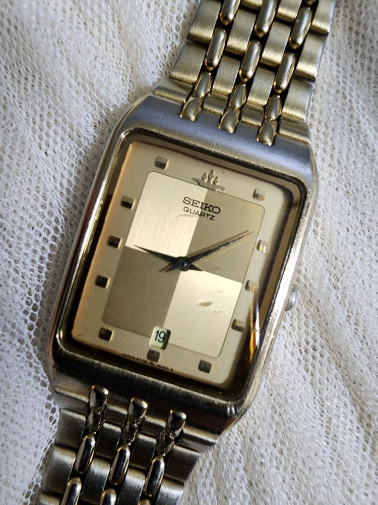 빈티지 SEIKO 세이코 쿼츠 사각 금장 시계 이미지