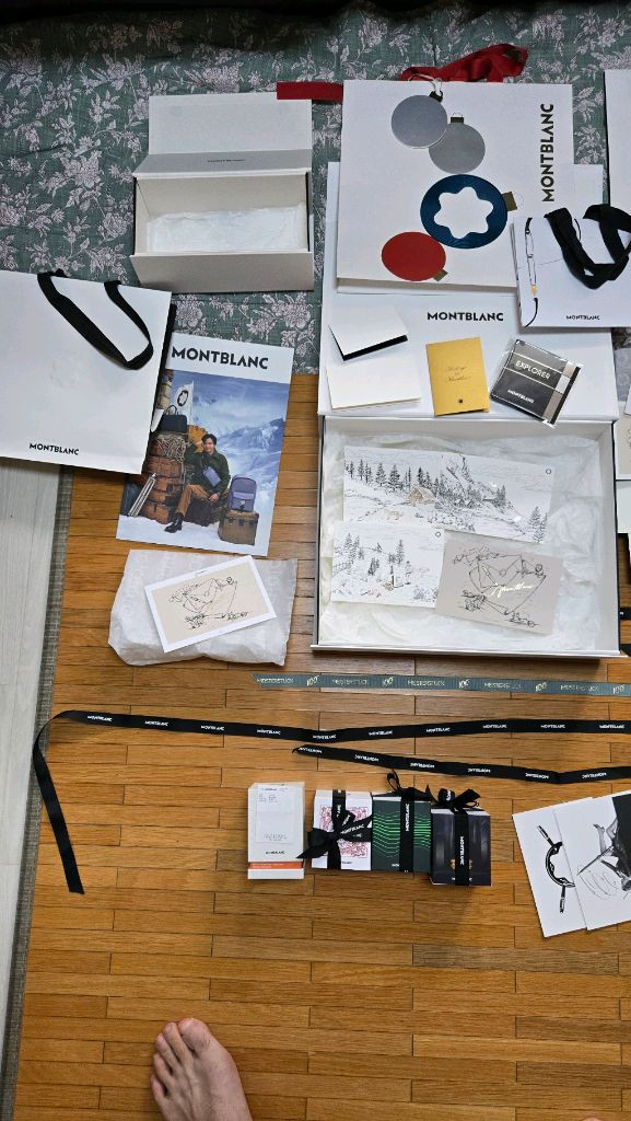 몽블랑 조디악 말띠 레드 게츠비 그린 스타워커그린 엘릭서퍼퓸 오렌지 만년필잉크 판매합니다 서비스있음 이미지