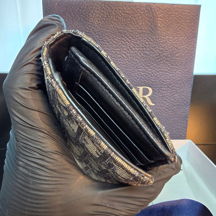 {클로젯}[Os]디올 오블리크 버티컬 장지갑 이미지