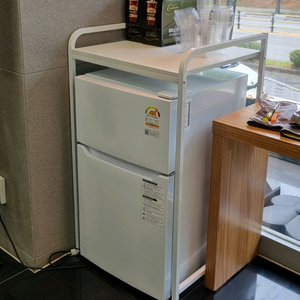 [창원 직거래] 삼성 소형 냉장고 rt09bg004ww 이미지