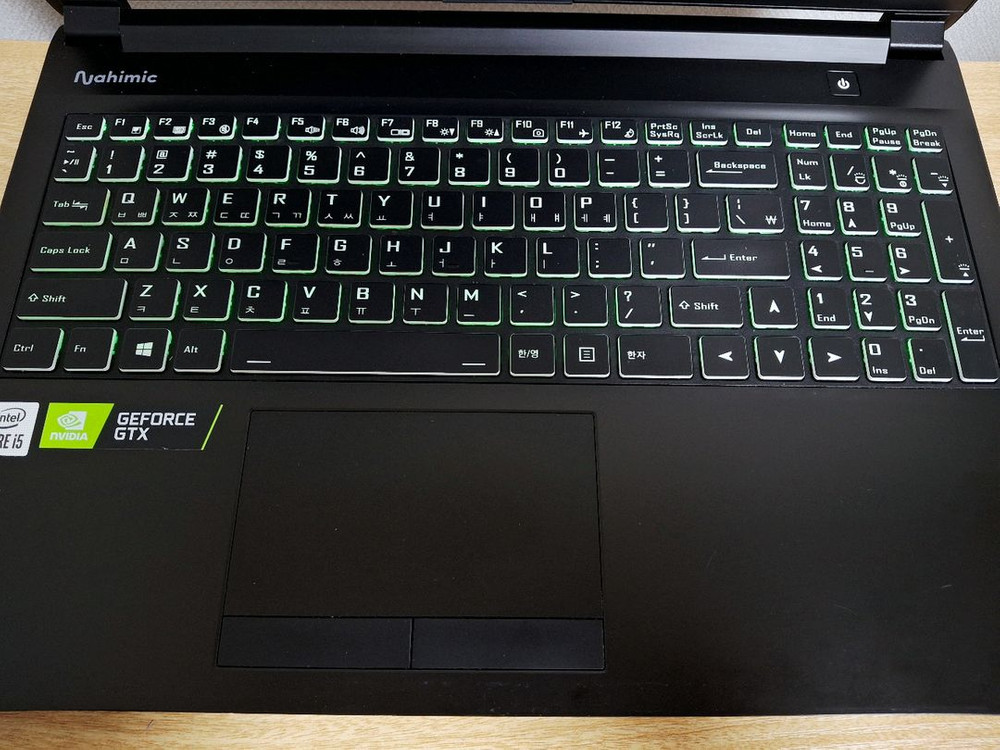 [기가바이트] 144Hz 게이밍 노트북 AORUS 5 (16GB / GTX 1650 Ti) 이미지
