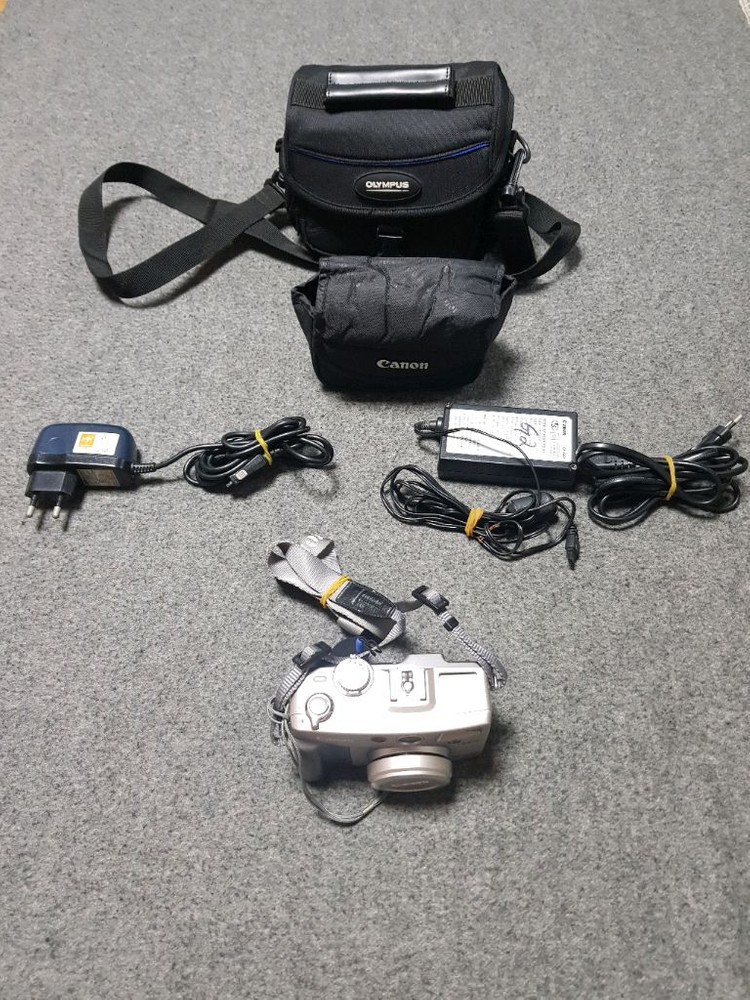 컴팩트 디지털카메라 이미지