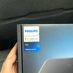 필립스 휴 싱크박스 v2 8K 팝니다 이미지