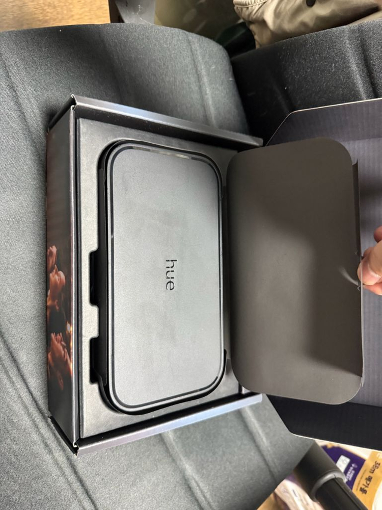 필립스 휴 싱크박스 v2 8K 팝니다 이미지