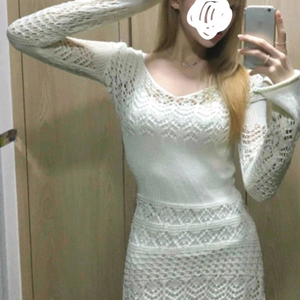 코프 브리즈 니트 펀칭 브이넥 미니 보헤미안 원피스 이미지