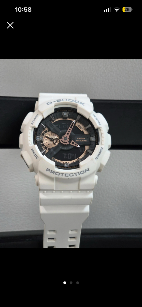 카시오 지샥 GA-110RG 화이트 시계 이미지