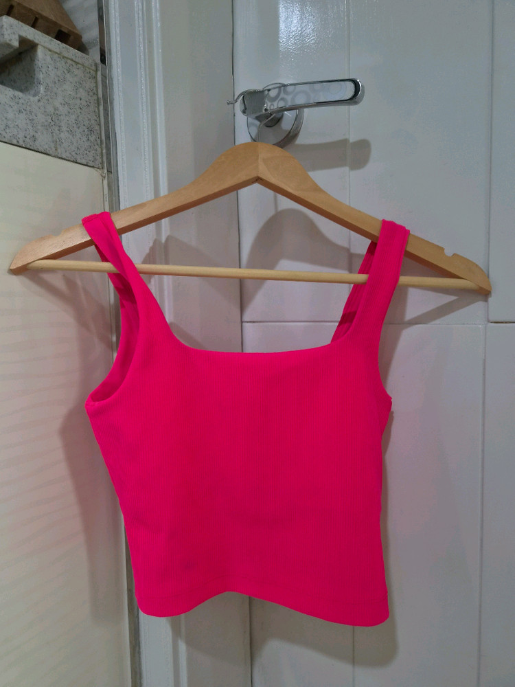 줌바 형광핑크 크롭탑 이미지