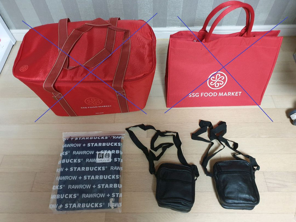 패션용품 : 선글라스, 지갑, 블랙야크 등산복, 넥타이, 스타벅스 크로스백, 향수 등 이미지