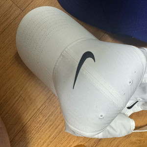 나이키,뉴에라,바이브레이트 모자 팝니다 이미지