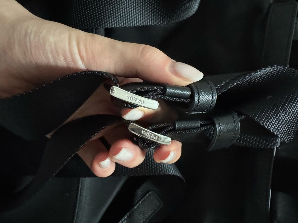 프라다 백팩 미디움 이미지