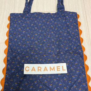 카라멜 런던 여아 에코백 거의새상품 이미지