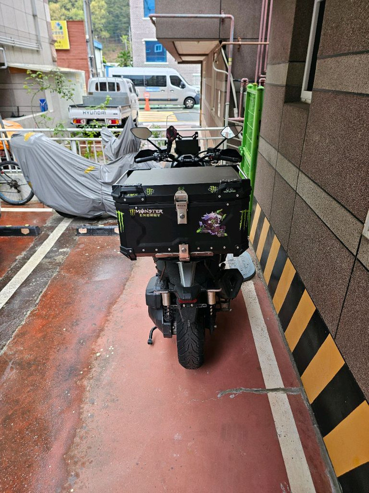 125cc 스쿠터 이미지