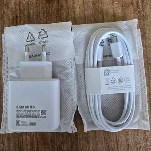 새상품)삼성정품 45W C타입 초고속충전기와CtoC케이블세트 핸드폰충전기 이미지